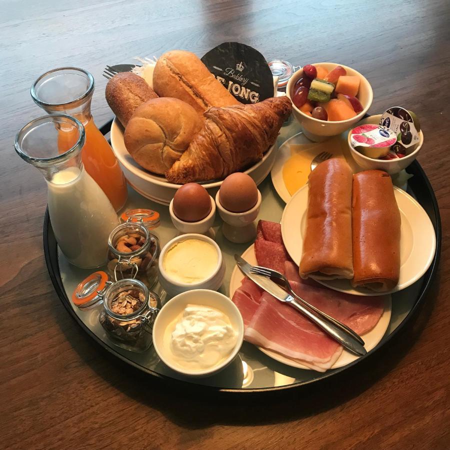 Zzzuite25 Bed and Breakfast Oosterhout  Exteriör bild