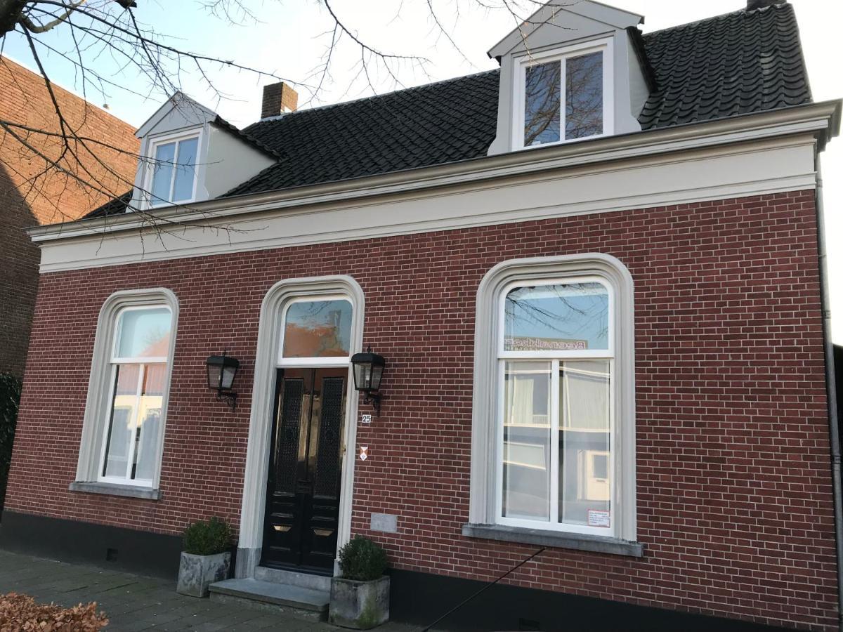 Zzzuite25 Bed and Breakfast Oosterhout  Exteriör bild